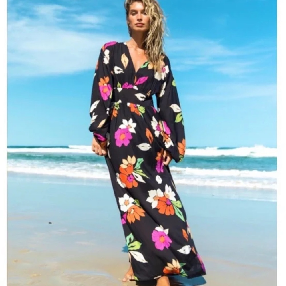 🔥🔥BILLABONG NIGHT BLOOM MAXI DRESS🌸